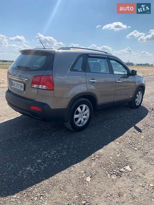 Внедорожник / Кроссовер Kia Sorento 2011 в Ровно