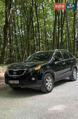 Позашляховик / Кросовер Kia Sorento 2012 в 