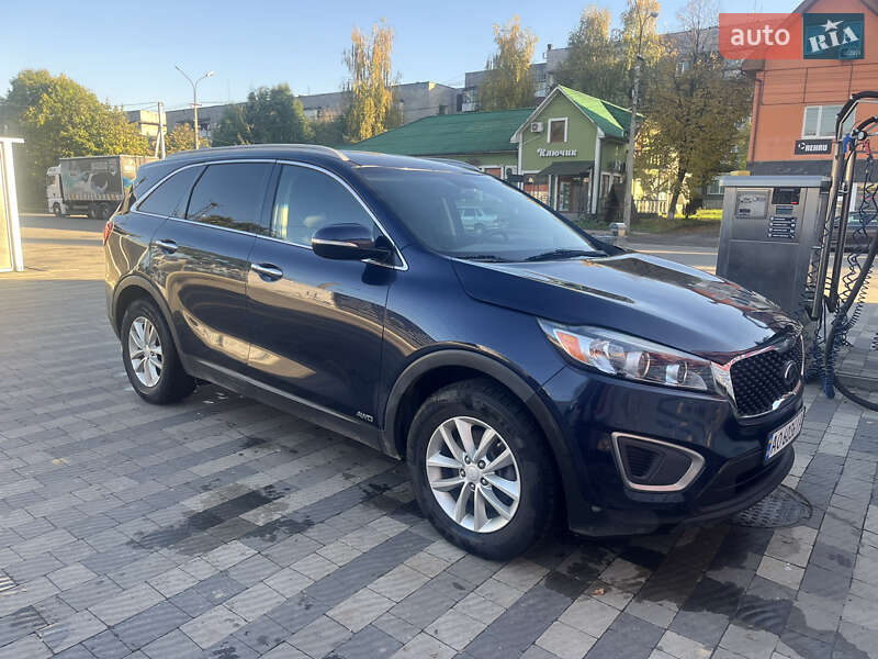 Позашляховик / Кросовер Kia Sorento 2015 в Сваляві фото 4 Позашляховик / Кросовер Kia Sorento 2015 в Сваляві