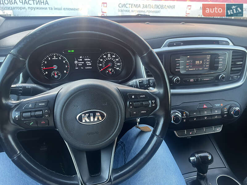 Позашляховик / Кросовер Kia Sorento 2015 в Сваляві фото 11 Позашляховик / Кросовер Kia Sorento 2015 в Сваляві