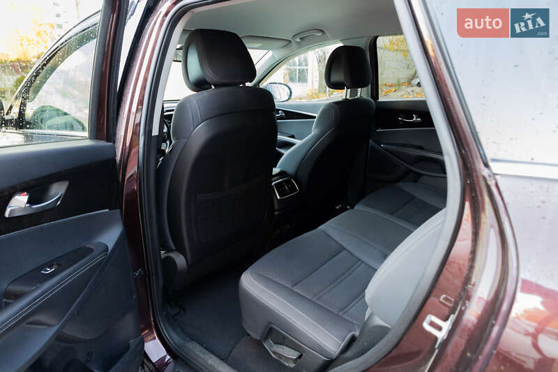 Позашляховик / Кросовер Kia Sorento 2015 в Львові