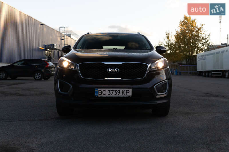 Позашляховик / Кросовер Kia Sorento 2015 в Львові