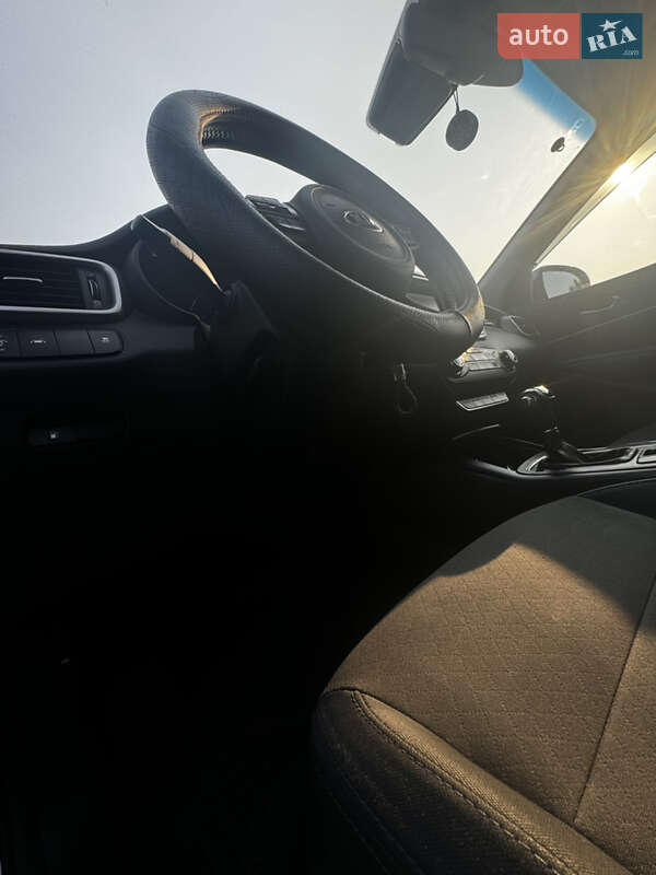 Внедорожник / Кроссовер Kia Sorento 2017 в Николаеве