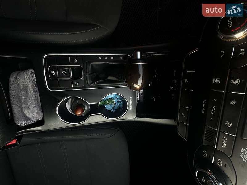 Внедорожник / Кроссовер Kia Sorento 2017 в Николаеве