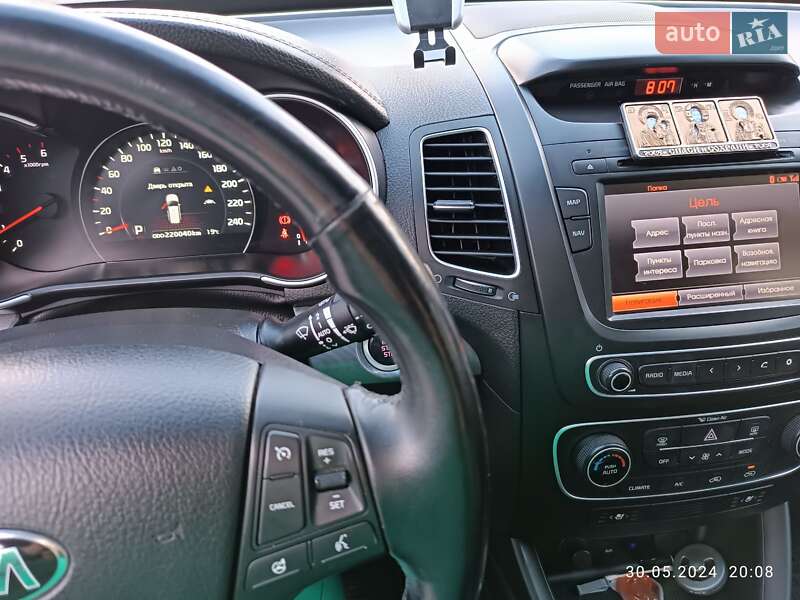 Позашляховик / Кросовер Kia Sorento 2014 в Полонному