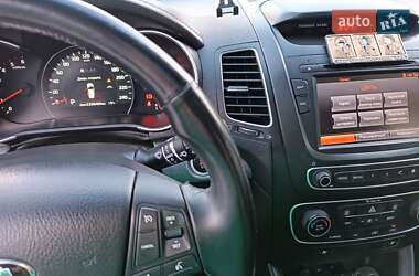 Внедорожник / Кроссовер Kia Sorento 2014 в 