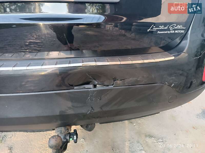 Позашляховик / Кросовер Kia Sorento 2014 в Полонному