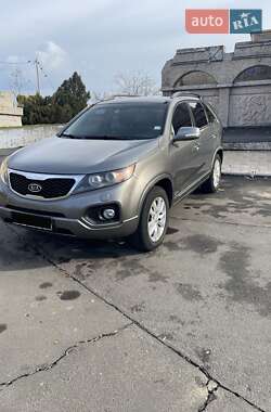 Внедорожник / Кроссовер Kia Sorento 2011 в Черноморске