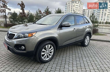 Позашляховик / Кросовер Kia Sorento 2011 в Івано-Франківську