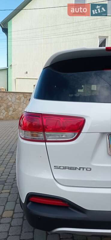 Позашляховик / Кросовер Kia Sorento 2016 в Гусятині