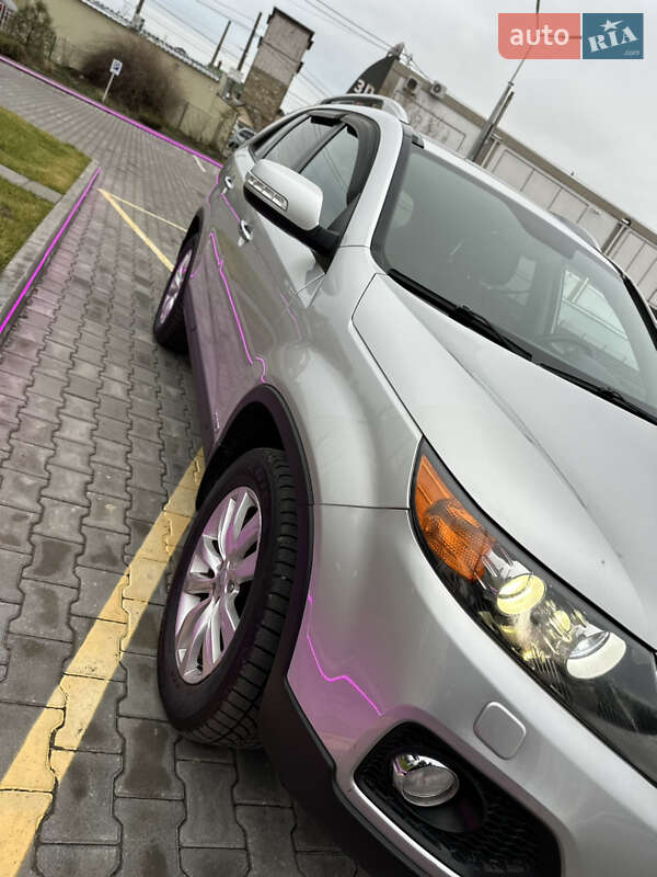 Позашляховик / Кросовер Kia Sorento 2012 в Одесі
