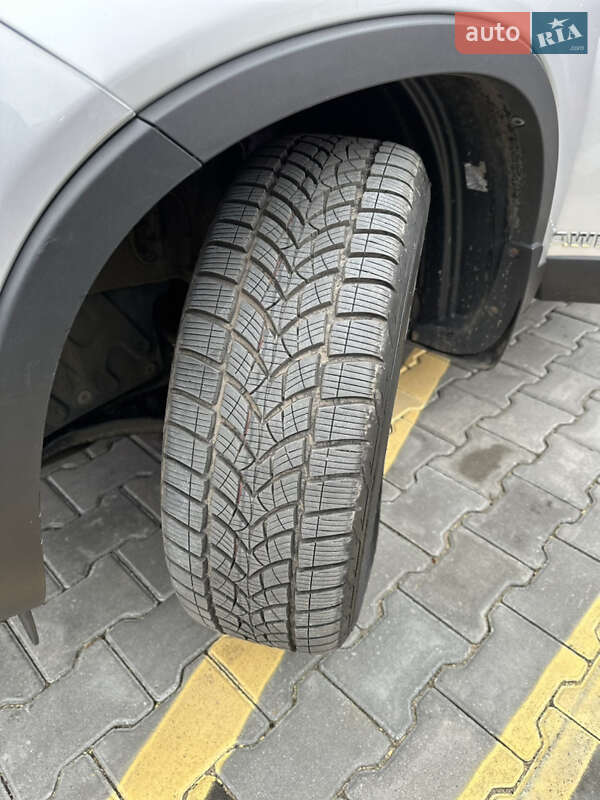 Позашляховик / Кросовер Kia Sorento 2012 в Одесі