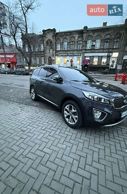 Позашляховик / Кросовер Kia Sorento 2016 в Миколаєві