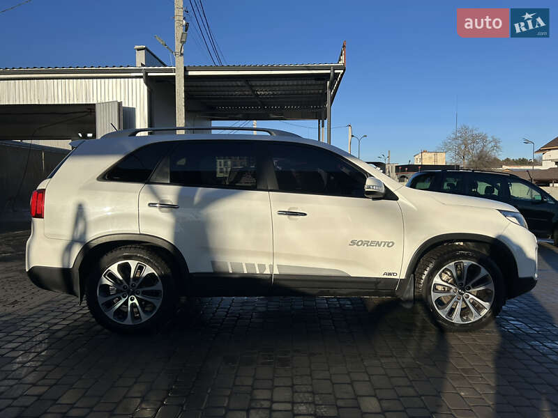Внедорожник / Кроссовер Kia Sorento 2013 в Киеве