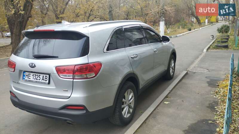 Внедорожник / Кроссовер Kia Sorento 2015 в Николаеве фото 12 Внедорожник / Кроссовер Kia Sorento 2015 в Николаеве