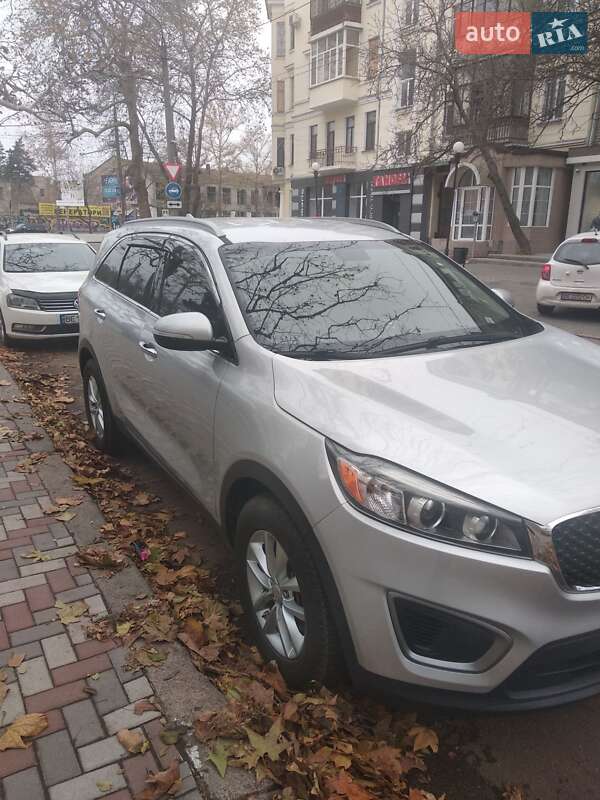 Внедорожник / Кроссовер Kia Sorento 2015 в Николаеве фото 10 Внедорожник / Кроссовер Kia Sorento 2015 в Николаеве