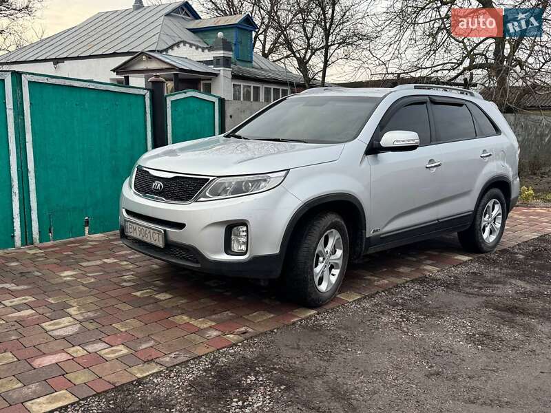 Внедорожник / Кроссовер Kia Sorento 2013 в Ромнах