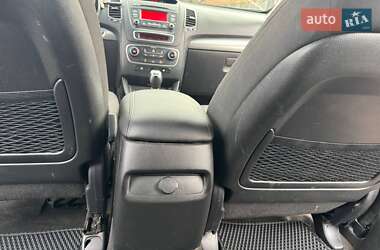 Внедорожник / Кроссовер Kia Sorento 2013 в 