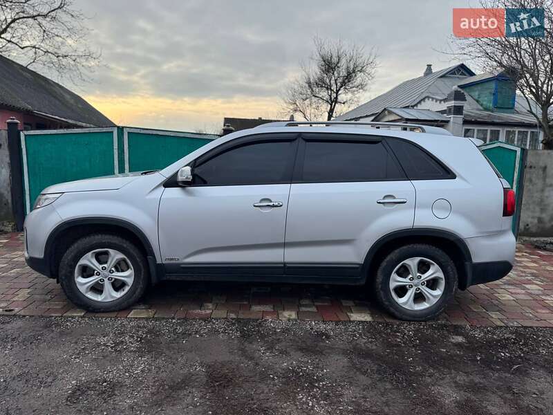 Внедорожник / Кроссовер Kia Sorento 2013 в Ромнах