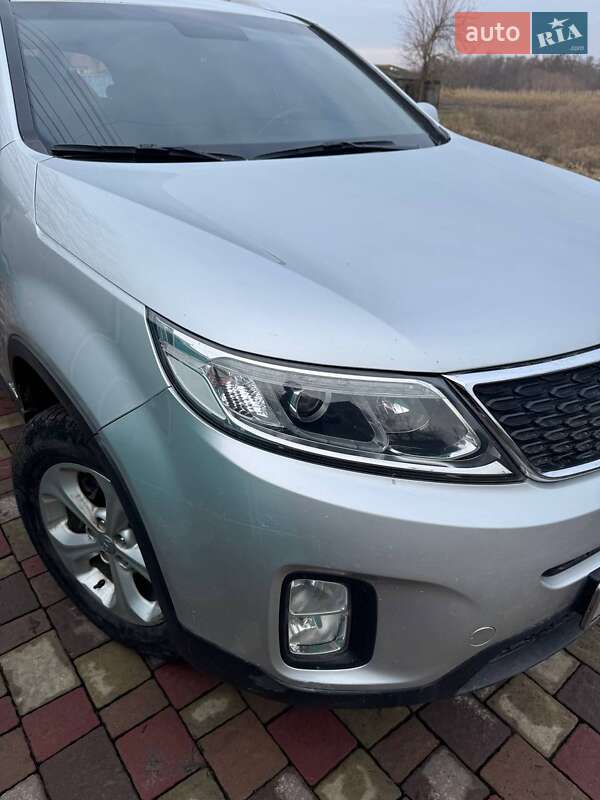 Внедорожник / Кроссовер Kia Sorento 2013 в Ромнах