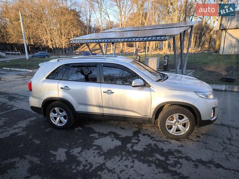 Внедорожник / Кроссовер Kia Sorento 2013 в Ивано-Франковске