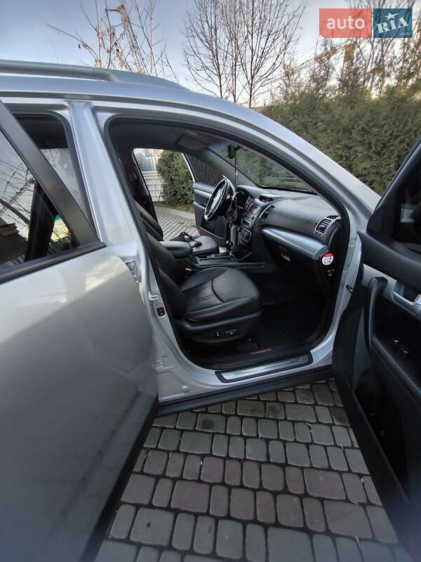 Внедорожник / Кроссовер Kia Sorento 2013 в Ивано-Франковске