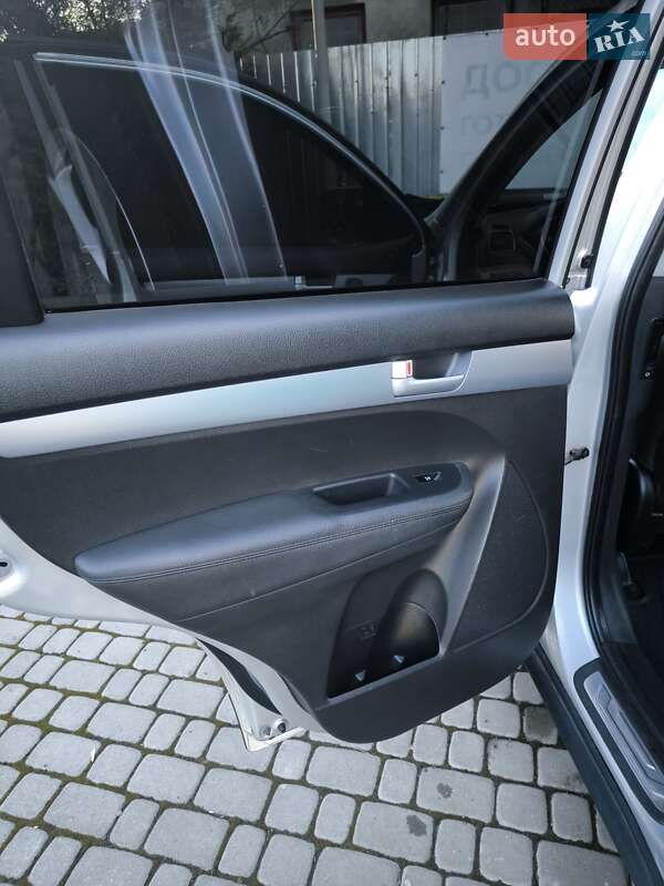 Внедорожник / Кроссовер Kia Sorento 2013 в Ивано-Франковске