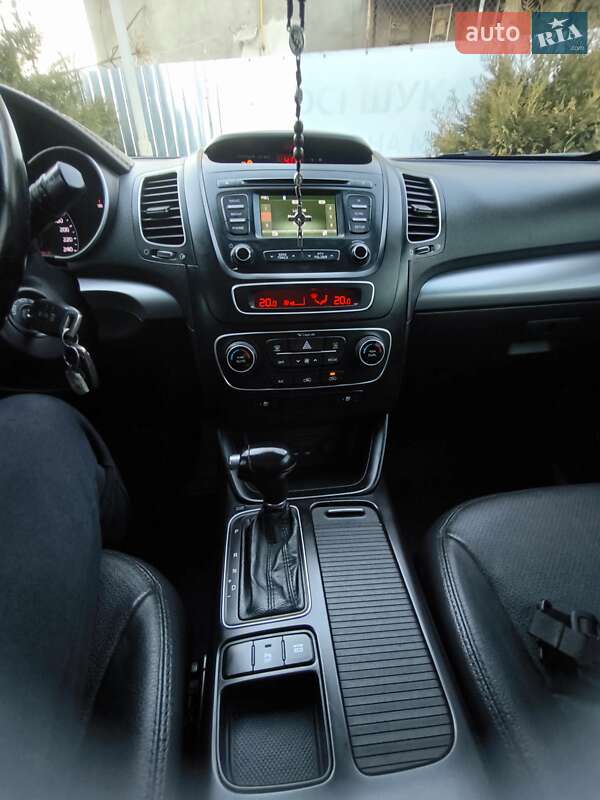 Внедорожник / Кроссовер Kia Sorento 2013 в Ивано-Франковске