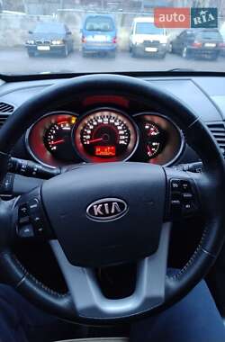 Позашляховик / Кросовер Kia Sorento 2010 в Рівному