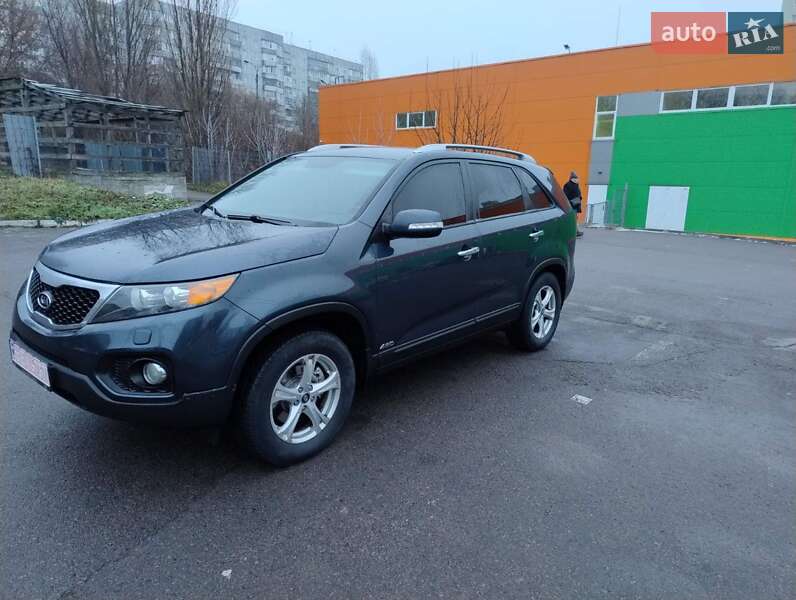 Позашляховик / Кросовер Kia Sorento 2010 в Рівному