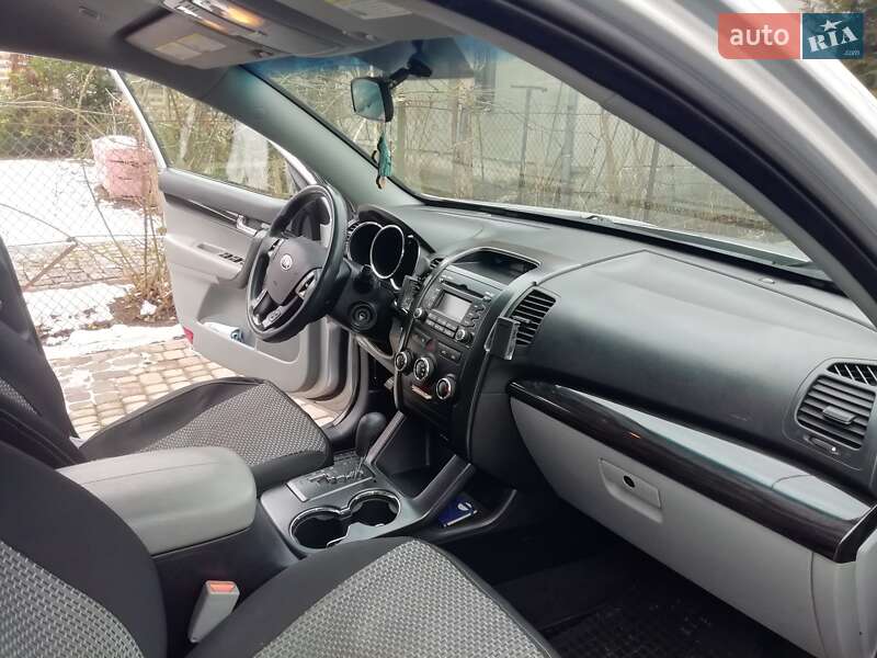 Внедорожник / Кроссовер Kia Sorento 2010 в Львове