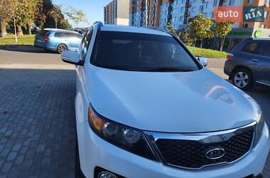 Внедорожник / Кроссовер Kia Sorento 2011 в 