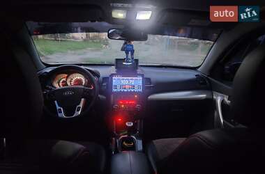Внедорожник / Кроссовер Kia Sorento 2011 в 
