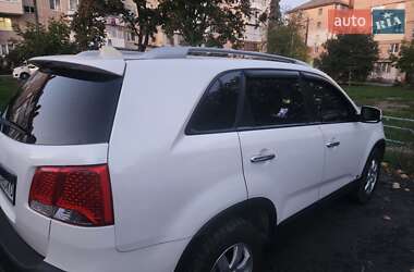 Внедорожник / Кроссовер Kia Sorento 2011 в 