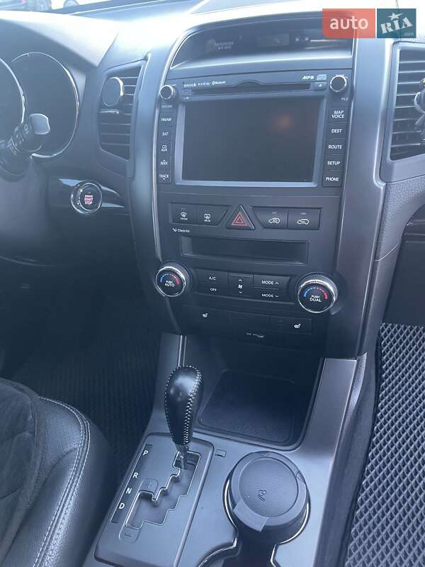 Внедорожник / Кроссовер Kia Sorento 2012 в Львове
