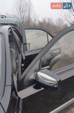 Внедорожник / Кроссовер Kia Sorento 2004 в 