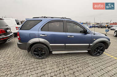 Внедорожник / Кроссовер Kia Sorento 2004 в Черновцах