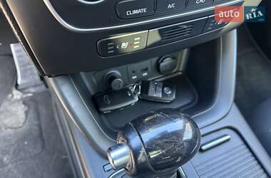 Внедорожник / Кроссовер Kia Sorento 2014 в 