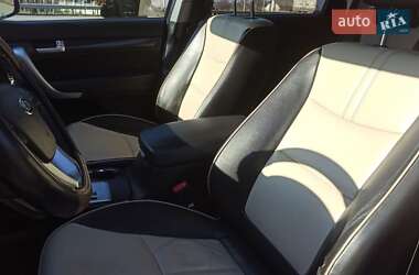 Внедорожник / Кроссовер Kia Sorento 2010 в 