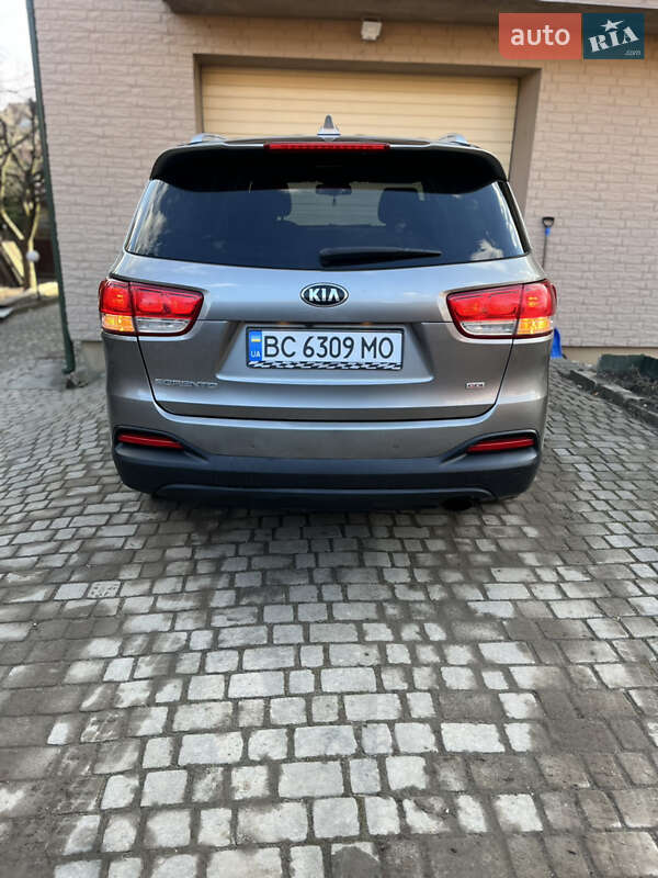 Внедорожник / Кроссовер Kia Sorento 2015 в Львове фото 6 Внедорожник / Кроссовер Kia Sorento 2015 в Львове