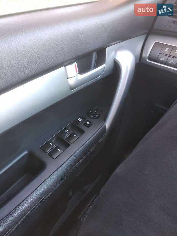 Внедорожник / Кроссовер Kia Sorento 2010 в Ивано-Франковске
