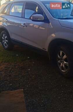 Позашляховик / Кросовер Kia Sorento 2009 в 