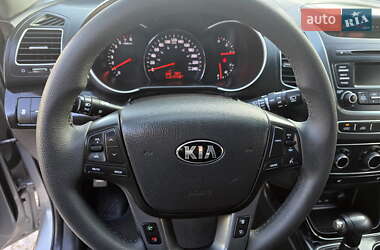 Внедорожник / Кроссовер Kia Sorento 2013 в Запорожье