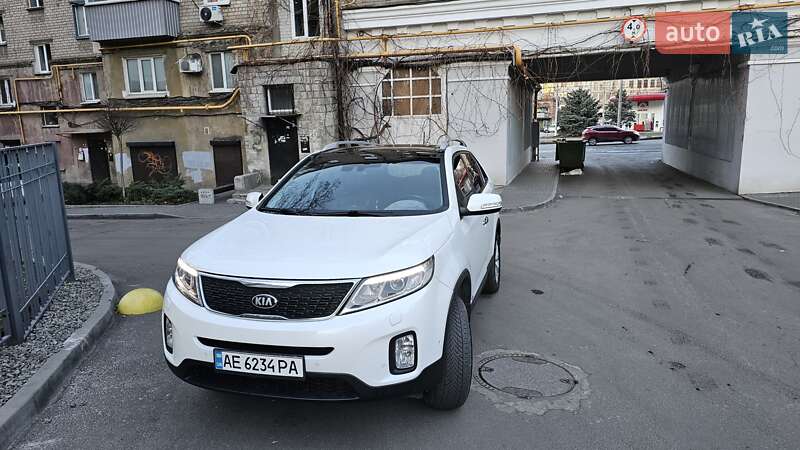 Внедорожник / Кроссовер Kia Sorento 2012 в Днепре