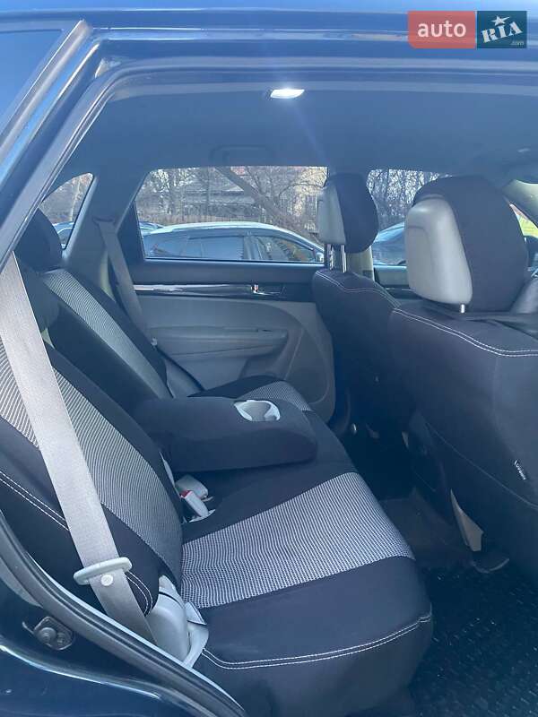 Внедорожник / Кроссовер Kia Sorento 2012 в Ивано-Франковске