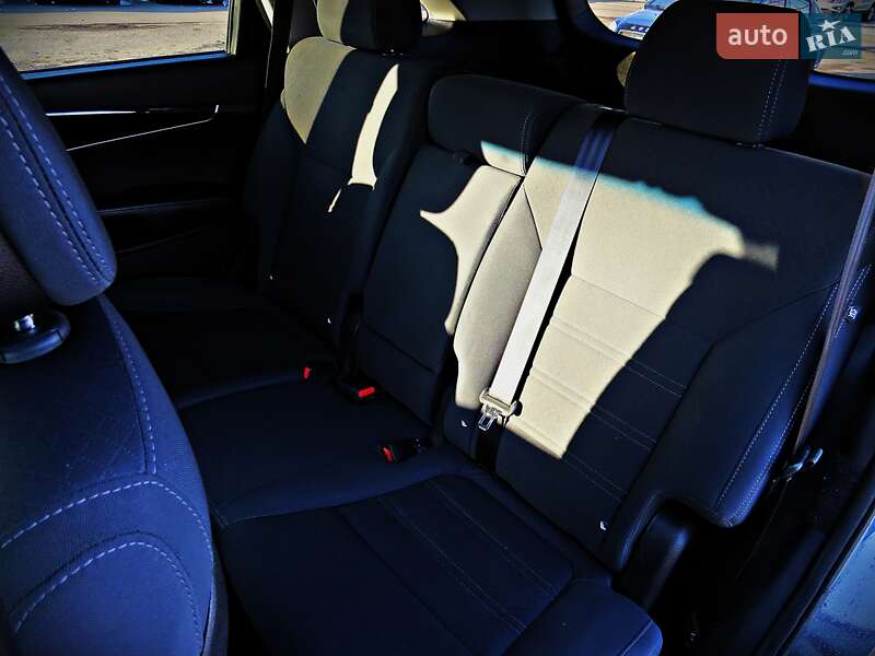 Позашляховик / Кросовер Kia Sorento 2016 в Черкасах