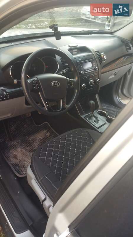 Внедорожник / Кроссовер Kia Sorento 2011 в Кременце