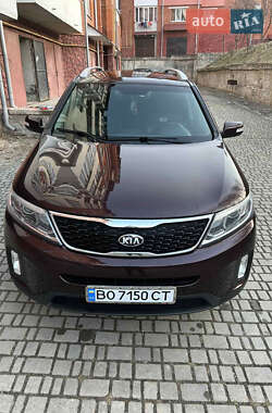 Позашляховик / Кросовер Kia Sorento 2013 в Чорткові