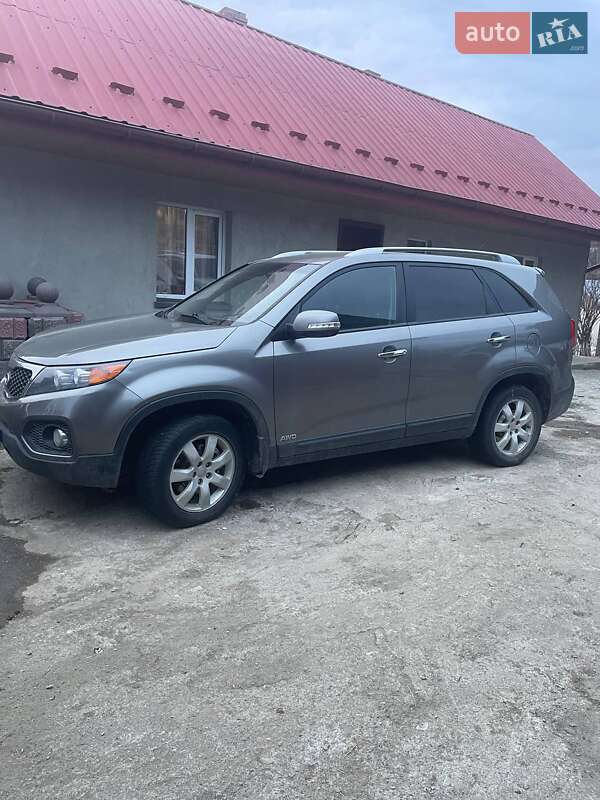Позашляховик / Кросовер Kia Sorento 2012 в Стрию