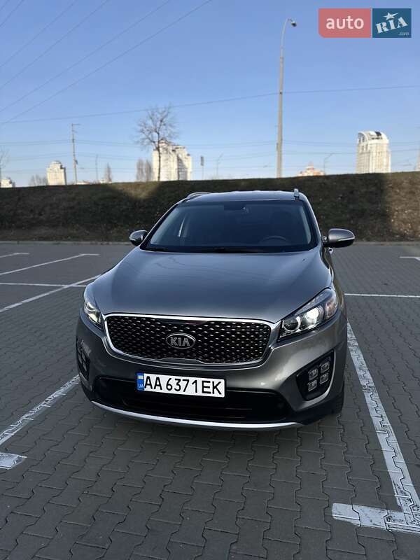 Позашляховик / Кросовер Kia Sorento 2015 в Києві